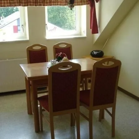 Apartment Gemutliche Ferienwohnung Mit Bergblick , Bei Oberwiesenthal, Im Herzen Des Erzgebirges *