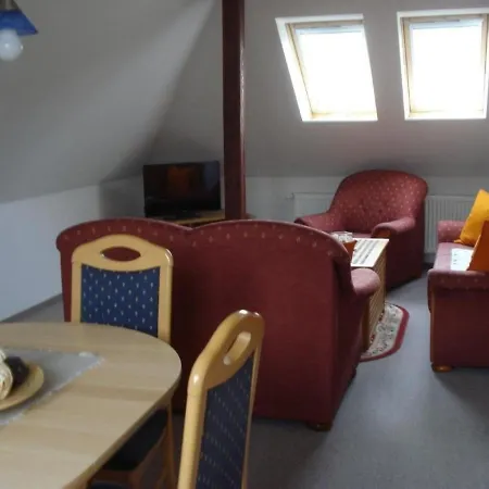 Apartment Gemutliche Ferienwohnung Mit Bergblick , Bei Oberwiesenthal, Im Herzen Des Erzgebirges Sehmatal